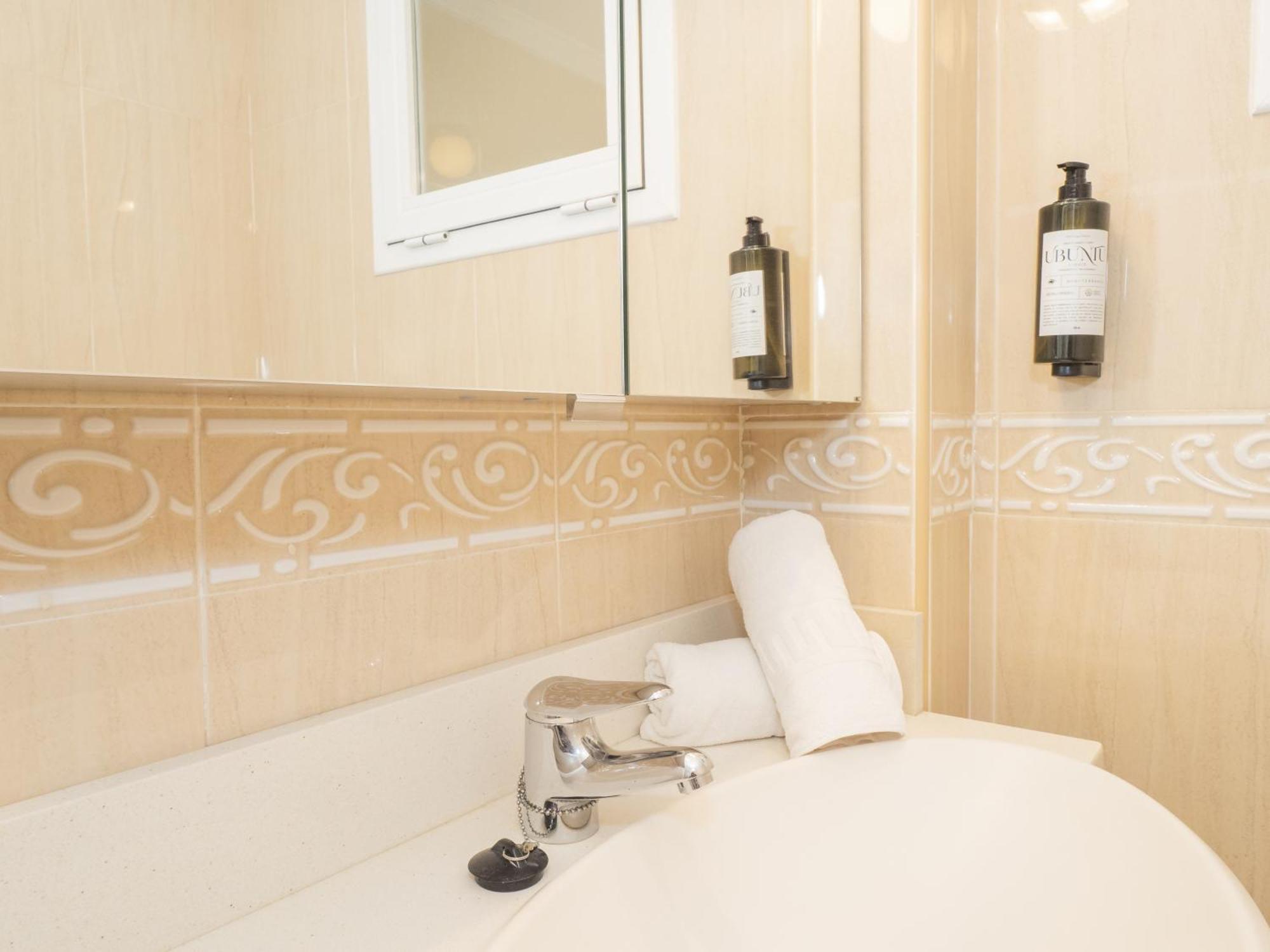 Mshome Gran Casa Rios Rosas Malaga Ngoại thất bức ảnh